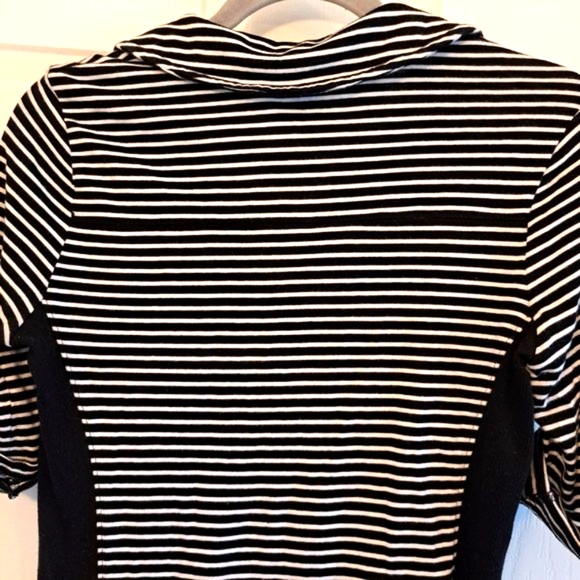 Guess Black White Striped Button Down Zip Pocket Roll Tab Sleeves Size Medium - Picture 5 of 8